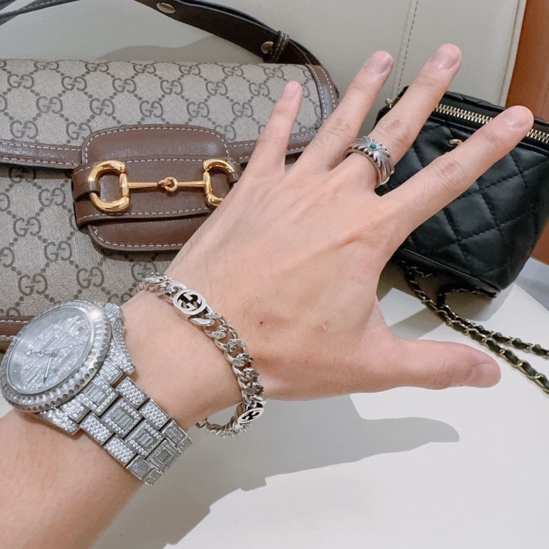 Gvc*1 bracelets